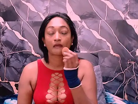 Snapshot of indianspicey chatting on 09-23-25, 01:56 indianspicey online show from 09-23-25, 01:56