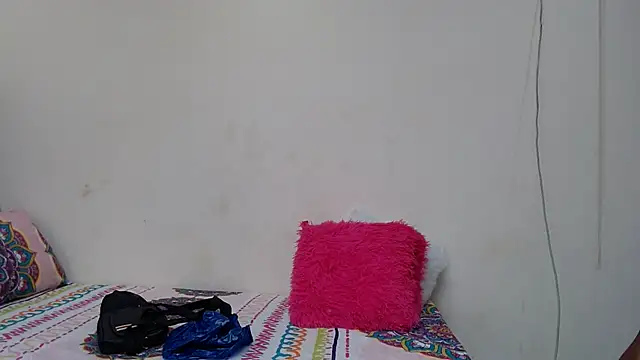 Snapshot of SHANTYBABE chatting on 12-27-24, 03:04 SHANTYBABE online show from 12-27-24, 03:04