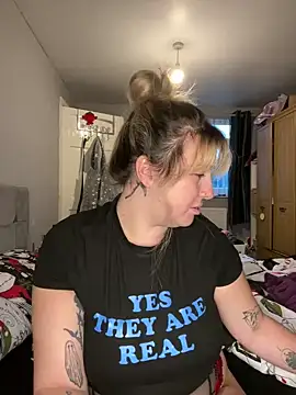 Curvy Rosie99 online show from 12-02-24, 03:42