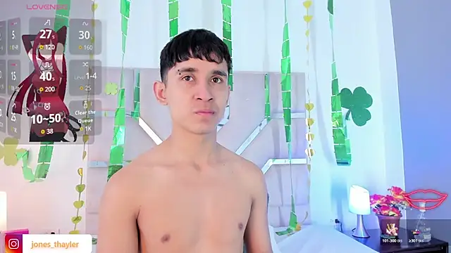 Snapshot of Thayler_jones chatting on 03-05-26, 11:18 Thayler jones online show from 03-05-26, 11:18