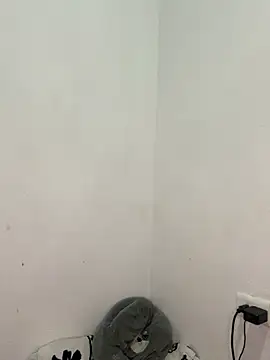 paisitahot1975 online show from 10-22-25, 11:14