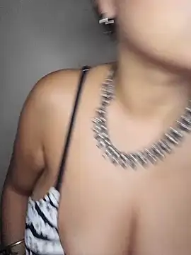 DesireSatler online show from 02-02-25, 04:05