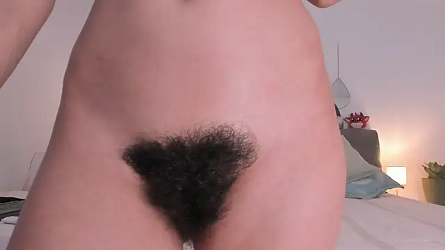 Snapshot of bush__woman chatting on 01-01-25, 05:44 bush woman online show from 01-01-25, 05:44