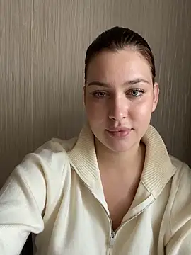 KikiWatson online show from 10-04-25, 12:39