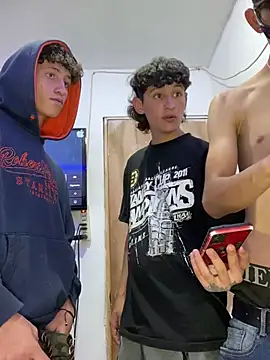 LatinBoysxxx online show from 02-02-25, 09:02