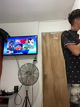 LatinBoysxxx online show from 01-21-25, 06:23