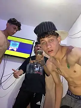 LatinBoysxxx online show from 01-16-25, 11:37