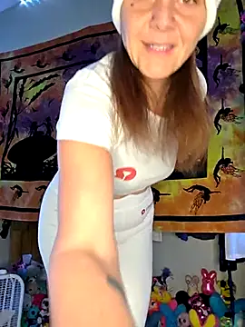 thatonespicychick online show from 12-02-25, 04:09