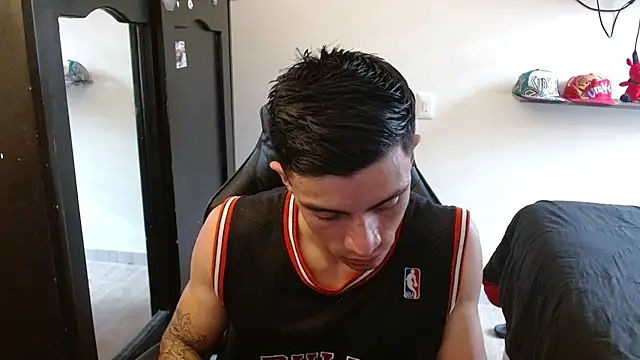 kv   xxx  online show from 11-06-25, 05:17