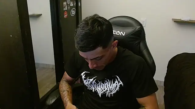 kv   xxx  online show from 04-10-26, 09:44