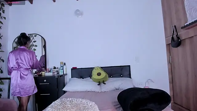 medussa13  online show from 04-11-26, 12:09