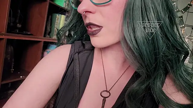 Snapshot of vesperjadex chatting on 05-16-26, 03:05 vesperjadex online show from 05-16-26, 03:05