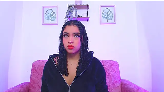 Sara Jhonson online show from 12-19-24, 11:03