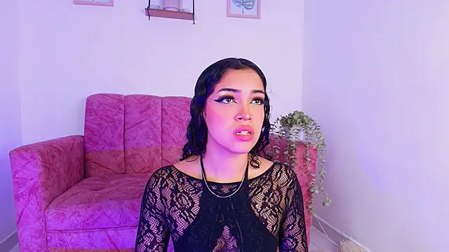 Sara Jhonson online show from 11-21-25, 11:37