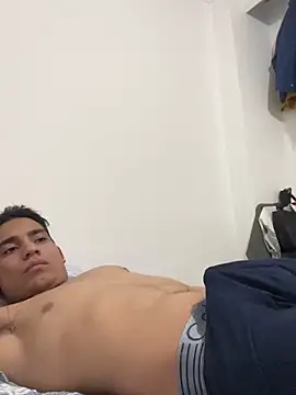 stiven-p23 online show from 11-05-25, 03:31