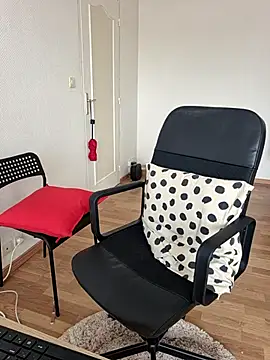 JennyCoquine online show from 07-25-26, 08:33