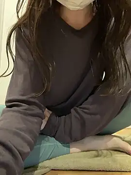 AiRiii online show from 11-28-25, 06:35