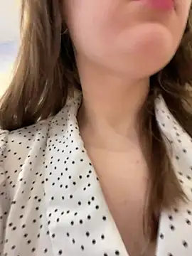 Snapshot of Topvi_ chatting on 01-17-26, 11:58 Topvi online show from 01-17-26, 11:58