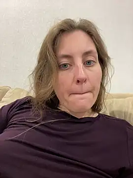Snapshot of Topvi_ chatting on 07-18-26, 10:07 Topvi online show from 07-18-26, 10:07