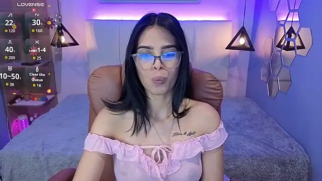 AlessiaVal  online show from 10-13-25, 03:46