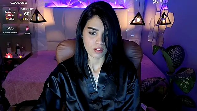 Snapshot of AlessiaVal_ chatting on 11-20-25, 02:18 AlessiaVal online show from 11-20-25, 02:18