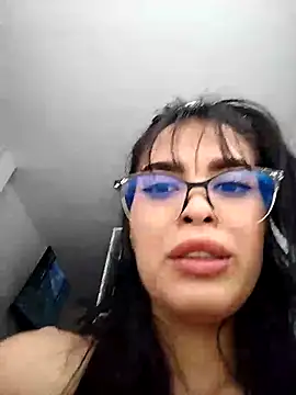 Snapshot of AlessiaVal_ chatting on 02-22-26, 04:30 AlessiaVal online show from 02-22-26, 04:30