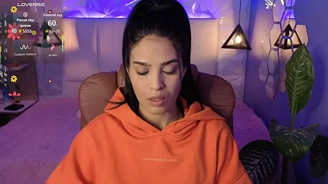 Snapshot of AlessiaVal_ chatting on 01-06-26, 01:59 AlessiaVal online show from 01-06-26, 01:59