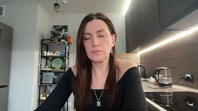 jainesummer online show from 12-18-25, 08:19