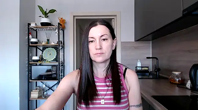 Snapshot of jainesummer chatting on 02-26-25, 11:00 jainesummer online show from 02-26-25, 11:00