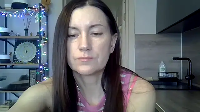 Snapshot of jainesummer chatting on 02-10-25, 10:53 jainesummer online show from 02-10-25, 10:53