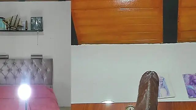 Snapshot of sharlotte_funny chatting on 07-09-26, 03:40 sharlotte funny online show from 07-09-26, 03:40