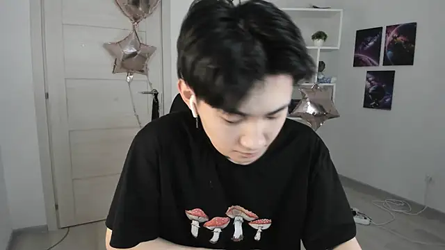 Miram Yu online show from 01-22-25, 04:44