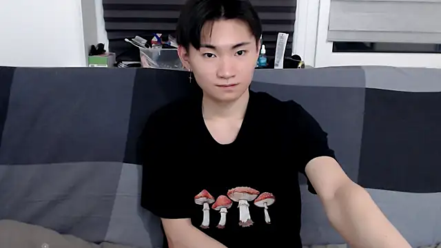 Miram Yu online show from 01-17-25, 09:06