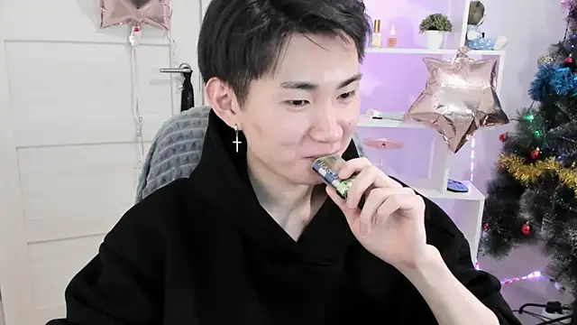 Miram Yu online show from 12-22-24, 03:22