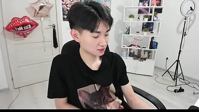 Miram Yu online show from 10-03-25, 09:27