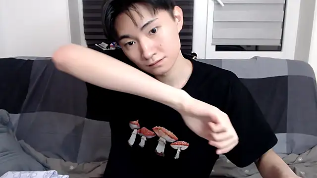 Miram Yu online show from 01-18-25, 10:49