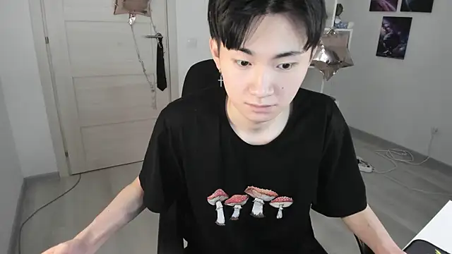 Miram Yu online show from 01-22-25, 01:42