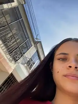 HannaRhodes online show from 10-19-25, 01:03