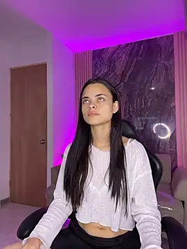 HannaRhodes online show from 10-10-25, 03:13