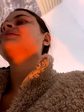 HannaRhodes online show from 09-28-25, 12:56