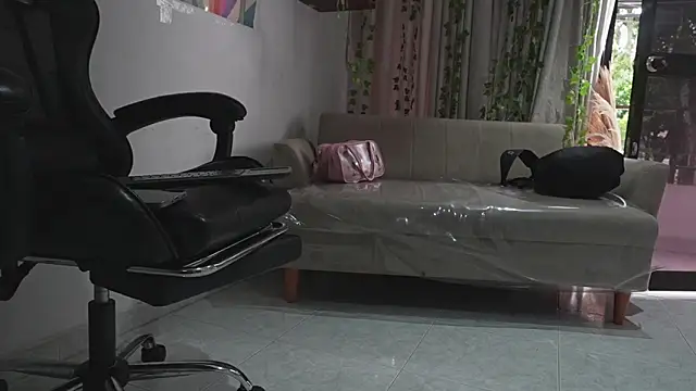 HannaRhodes online show from 02-07-26, 01:41