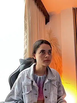 HannaRhodes online show from 09-19-25, 01:48