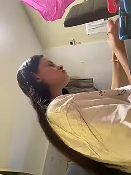 HannaRhodes online show from 01-11-26, 03:02