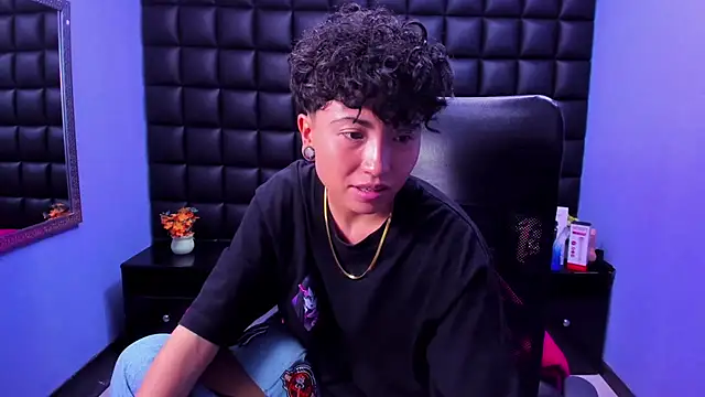 Im Mathias online show from 10-25-25, 04:11