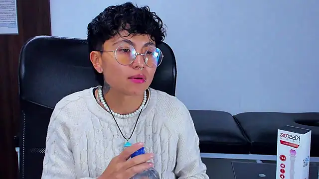 Im Mathias online show from 03-19-26, 02:55