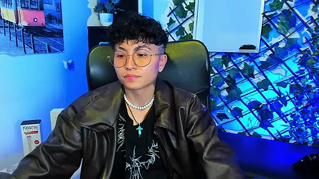 Im Mathias online show from 04-26-26, 02:31