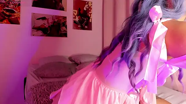 Luna-Chann online show from 10-25-25, 09:37