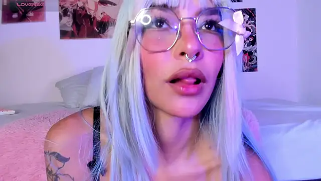 Luna-Chann online show from 01-09-26, 09:22