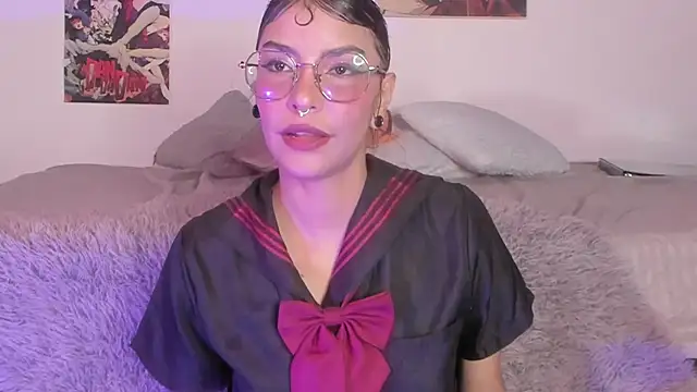 Luna-Chann online show from 11-05-25, 10:57