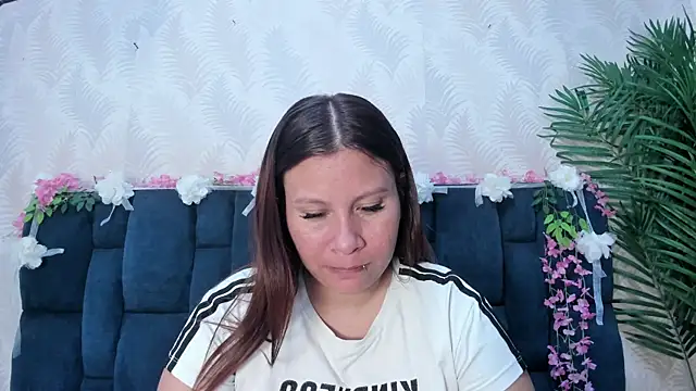 Melody Megann online show from 07-27-26, 07:54